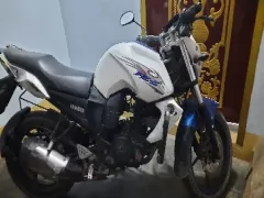 Yamaha FZs